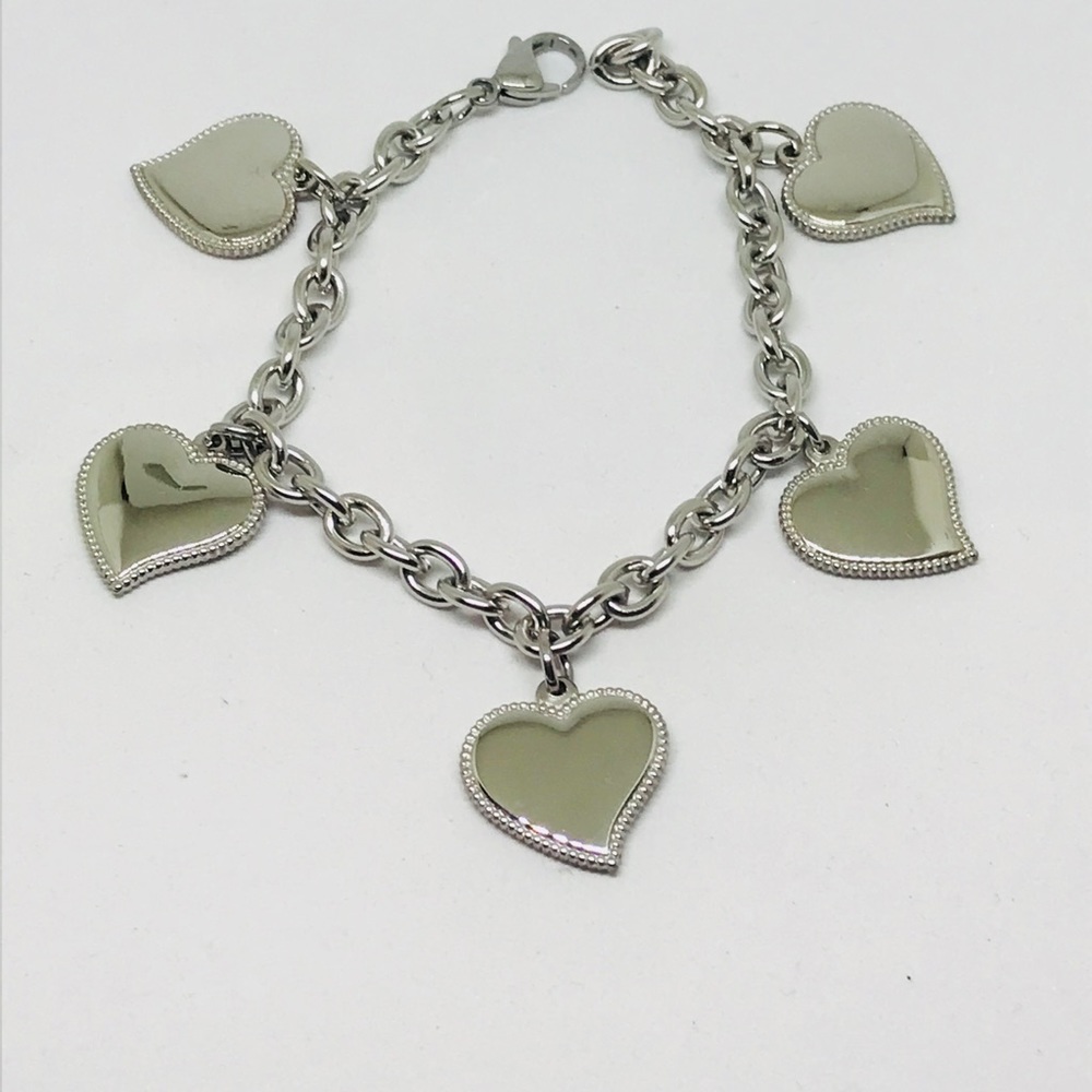 😍Cute hearts Charms Bracelet 😍